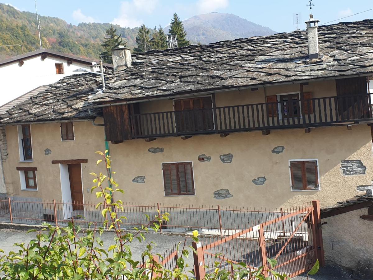 Bed and Breakfast Antica Casa Occitana Sampeyre Zewnętrze zdjęcie