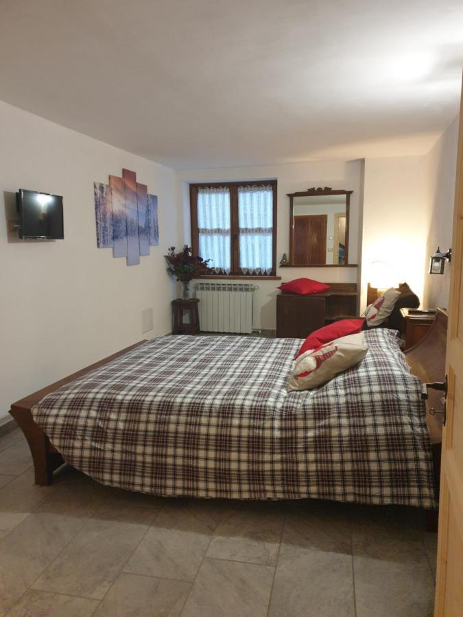 Bed and Breakfast Antica Casa Occitana Sampeyre Zewnętrze zdjęcie